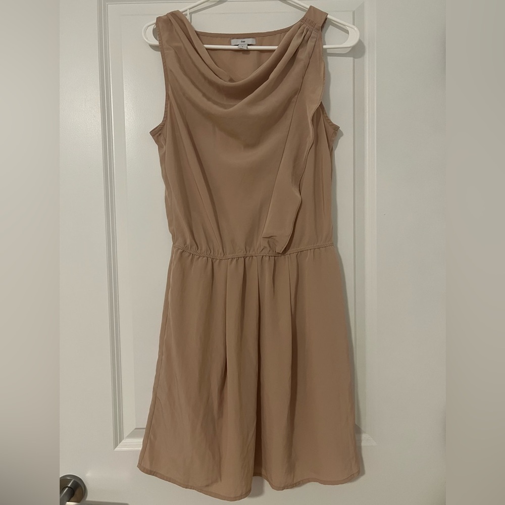Gap light brown/tan small dress